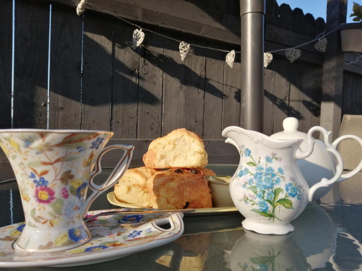 Innishannon Grey Gables Farmhouse B&B מראה חיצוני תמונה